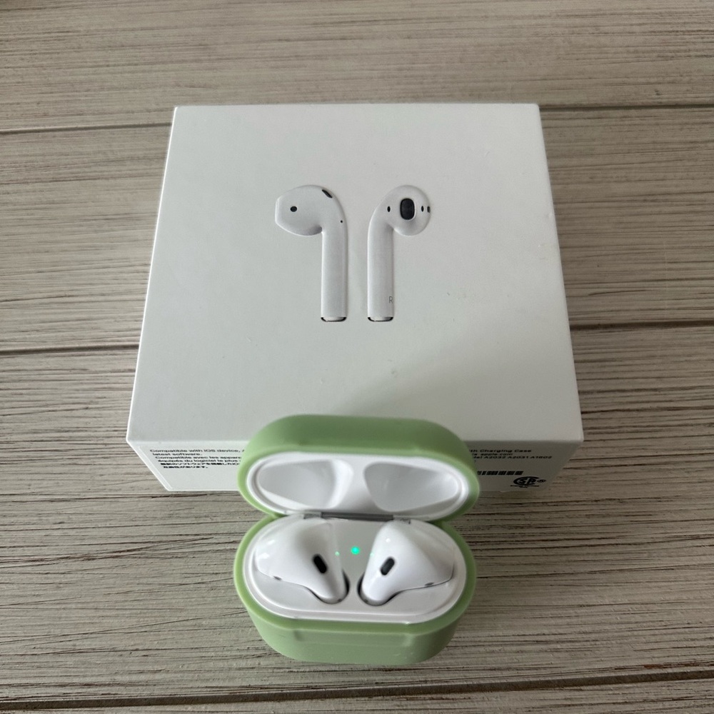 **SOLD **            AirPods with Charging Case
